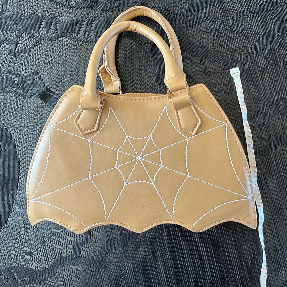 Spiderweb Purse - Picture 5 of 6